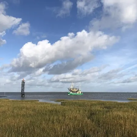 With 2 Bedrooms Prázdninový dům *